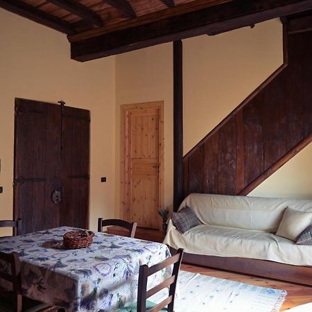 Отель La Casa Del Castellano Cinzano Экстерьер фото