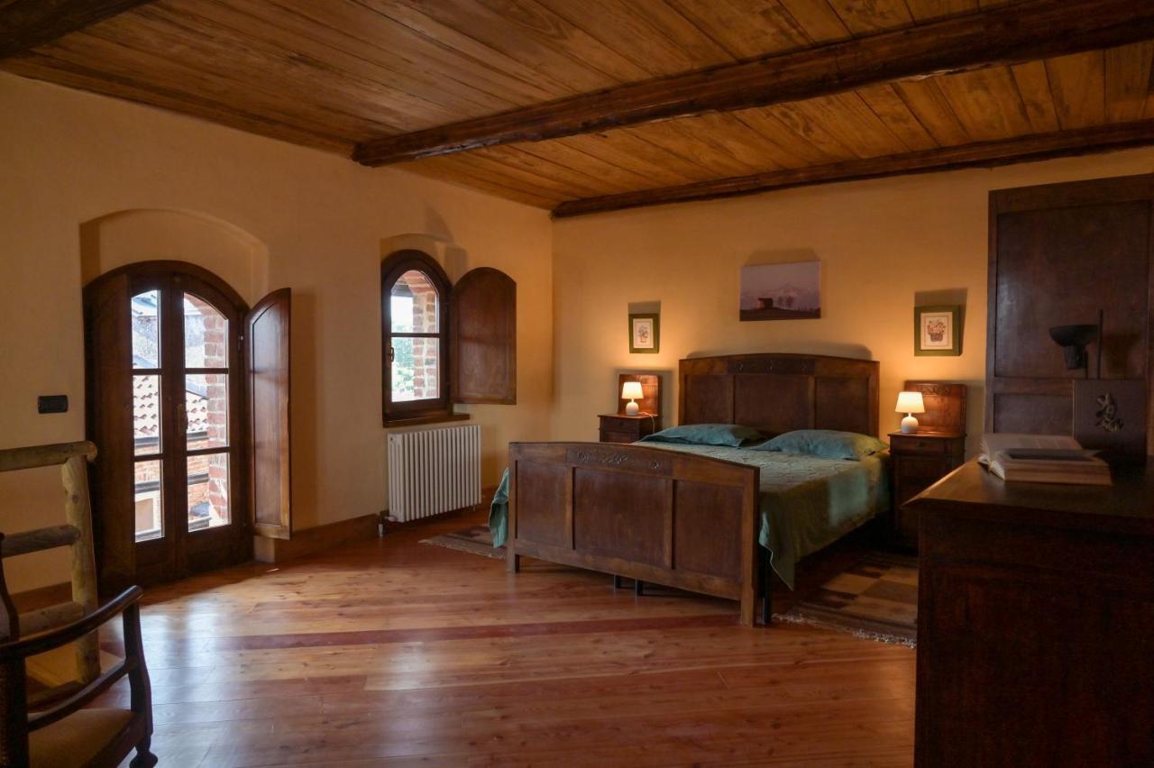 Отель La Casa Del Castellano Cinzano Экстерьер фото