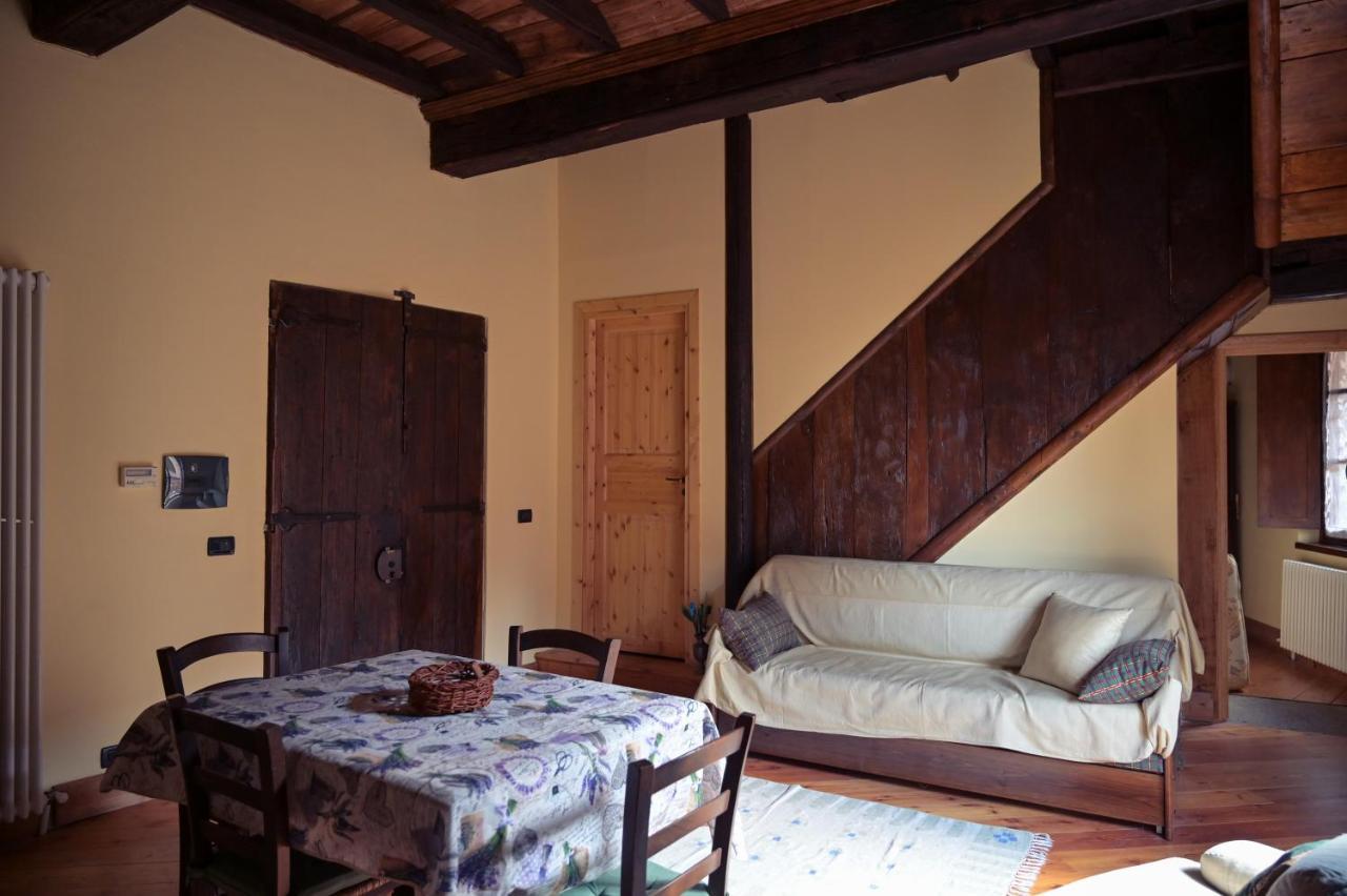 Отель La Casa Del Castellano Cinzano Экстерьер фото